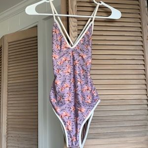 acacia ivy in lily S